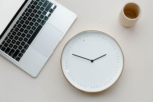 Essential Organization Hacks for Busy Women: Save Time & Reduce Stress